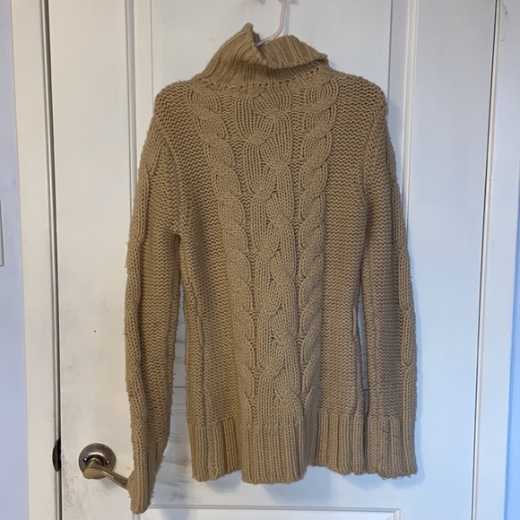 Costa Blanca Knit Shacket - Picture 2 of 11